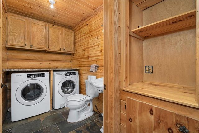 645 Right Fork Fixer Road, Zoe, KY 41397