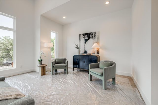 1634 Castle Court, Houston, TX 77006