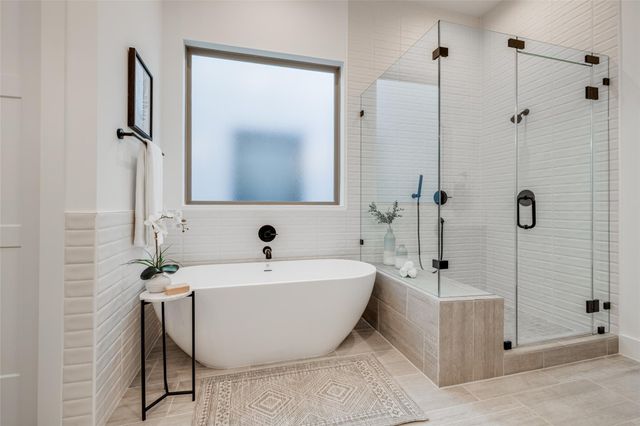 1634 Castle Court, Houston, TX 77006