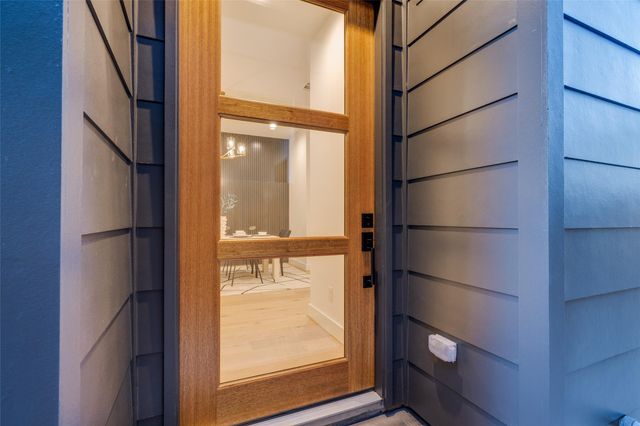 1634 Castle Court, Houston, TX 77006