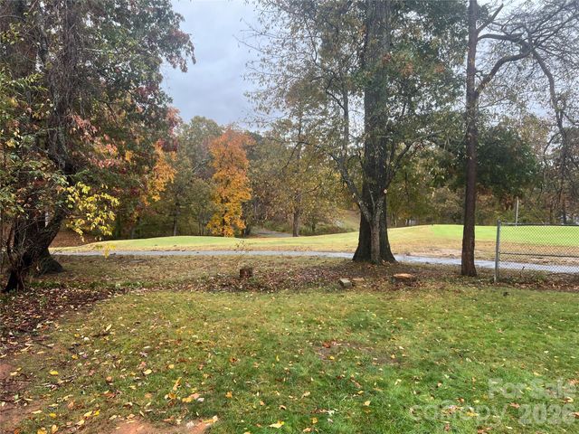 243 Governors View Road, Asheville, NC 28805