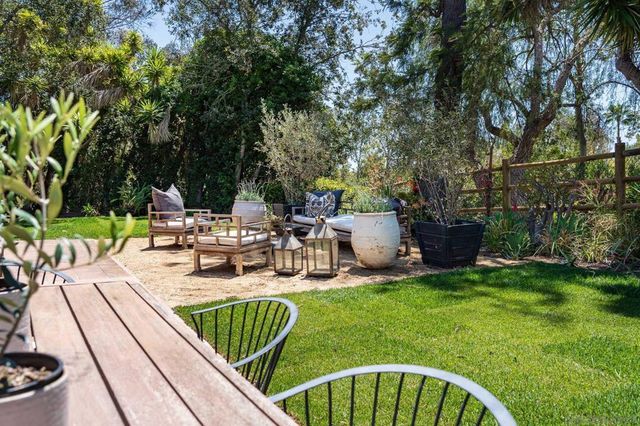 16902 Via De Santa Fe Unit 7, Rancho Santa Fe, CA 92067