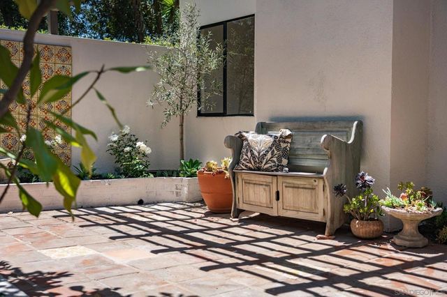 16902 Via De Santa Fe Unit 7, Rancho Santa Fe, CA 92067