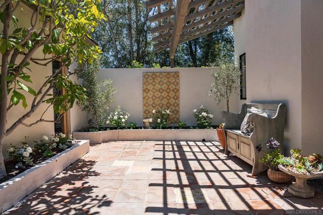 16902 Via De Santa Fe Unit 7, Rancho Santa Fe, CA 92067