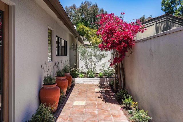 16902 Via De Santa Fe Unit 7, Rancho Santa Fe, CA 92067