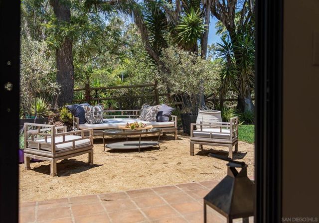 16902 Via De Santa Fe Unit 7, Rancho Santa Fe, CA 92067