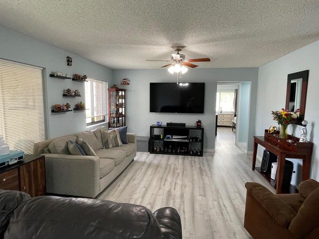 536 Shady Pine Way A2, West Palm Beach, FL 33415