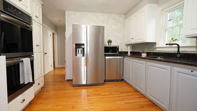 59 Whitins Road, Sutton, MA 01590