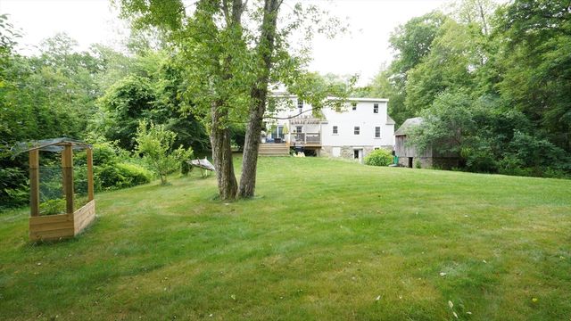 59 Whitins Road, Sutton, MA 01590