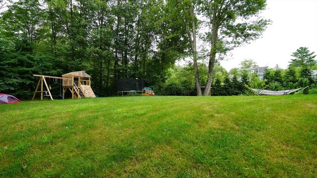 59 Whitins Road, Sutton, MA 01590