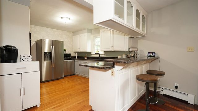 59 Whitins Road, Sutton, MA 01590