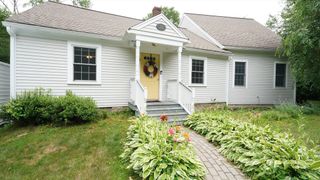 59 Whitins Road, Sutton, MA 01590