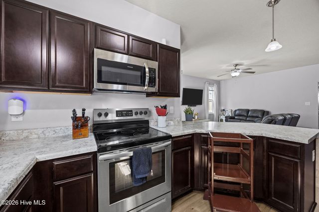 376 Frisco Way, Holly Ridge, NC 28445