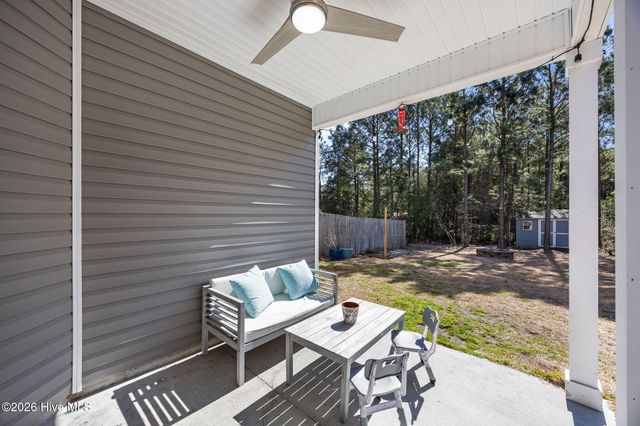 376 Frisco Way, Holly Ridge, NC 28445