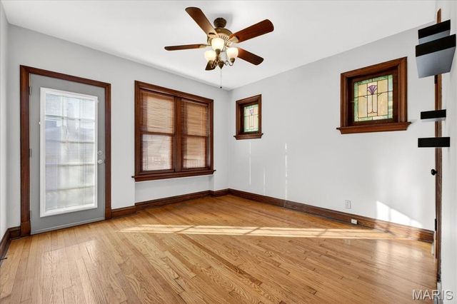 5346 Tholozan Avenue, St Louis, MO 63109