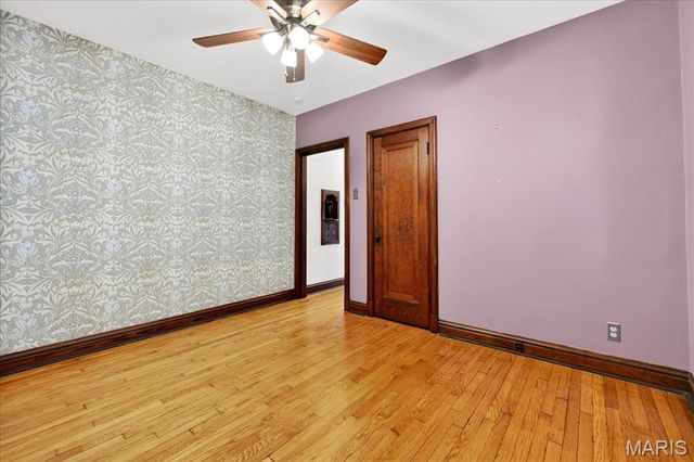 5346 Tholozan Avenue, St Louis, MO 63109