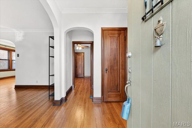 5346 Tholozan Avenue, St Louis, MO 63109