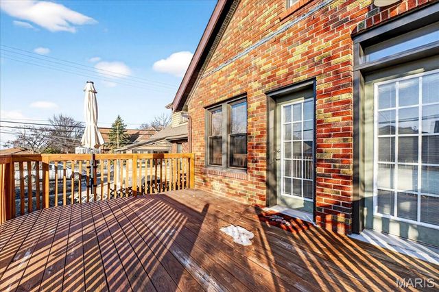 5346 Tholozan Avenue, St Louis, MO 63109