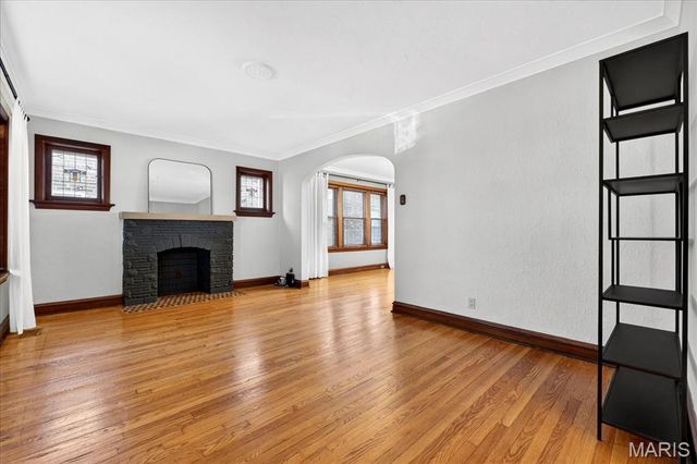 5346 Tholozan Avenue, St Louis, MO 63109