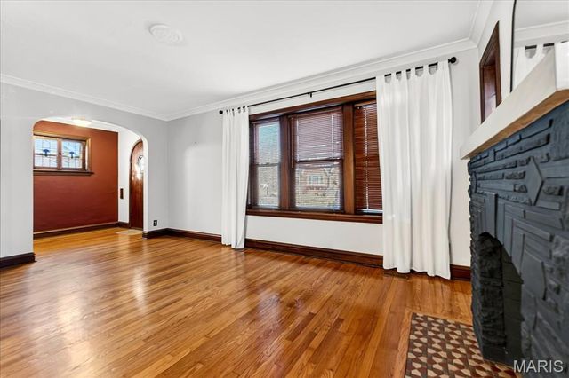 5346 Tholozan Avenue, St Louis, MO 63109