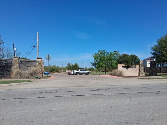 309 Dana DR, Hutto, TX 78634