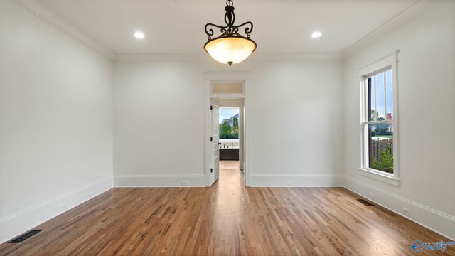 31 Lake Forest Blvd SW, Huntsville, AL 35824