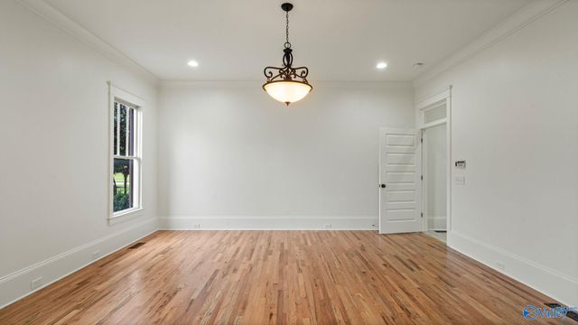 31 Lake Forest Blvd SW, Huntsville, AL 35824