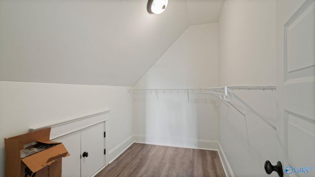 31 Lake Forest Blvd SW, Huntsville, AL 35824