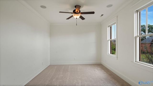 31 Lake Forest Blvd SW, Huntsville, AL 35824