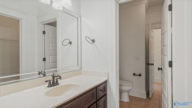 31 Lake Forest Blvd SW, Huntsville, AL 35824