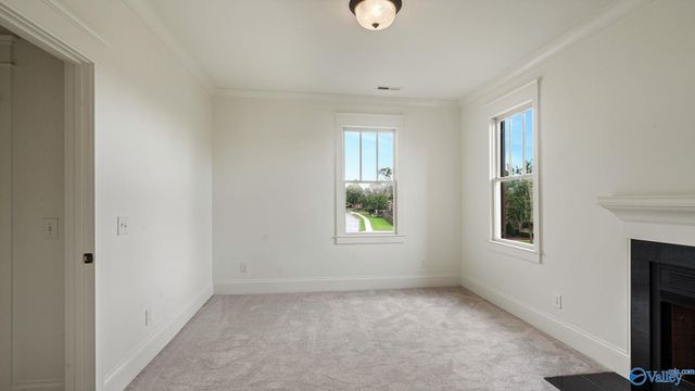 31 Lake Forest Blvd SW, Huntsville, AL 35824