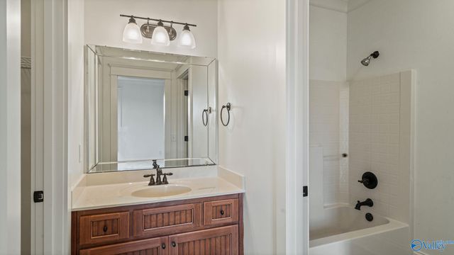 31 Lake Forest Blvd SW, Huntsville, AL 35824