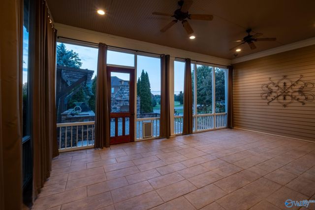 31 Lake Forest Blvd SW, Huntsville, AL 35824