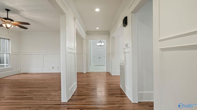 31 Lake Forest Blvd SW, Huntsville, AL 35824