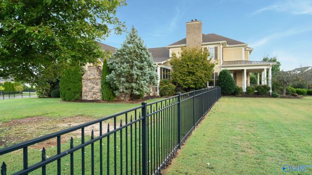 31 Lake Forest Blvd SW, Huntsville, AL 35824