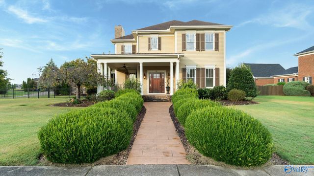 31 Lake Forest Blvd SW, Huntsville, AL 35824