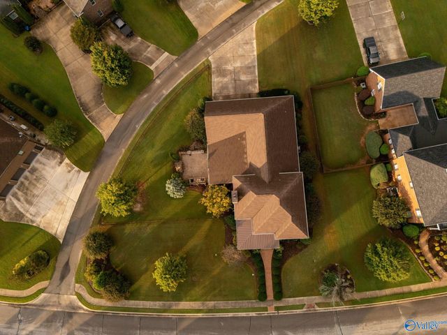 31 Lake Forest Blvd SW, Huntsville, AL 35824