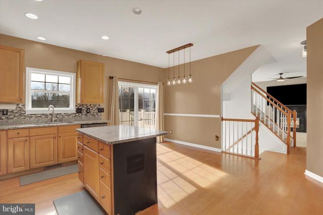 121 COBBLESTONE WAY, Dillsburg, PA 17019