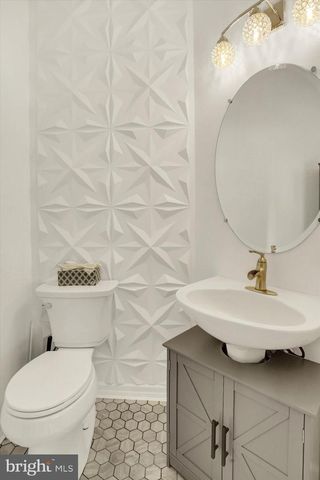 121 COBBLESTONE WAY, Dillsburg, PA 17019