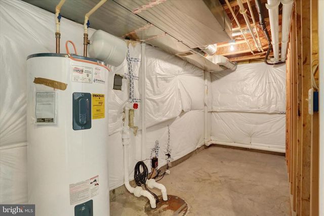 121 COBBLESTONE WAY, Dillsburg, PA 17019