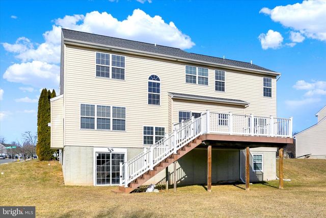 121 COBBLESTONE WAY, Dillsburg, PA 17019