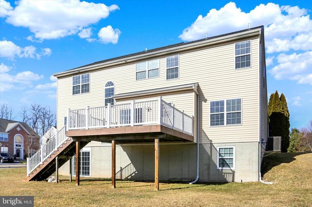 121 COBBLESTONE WAY, Dillsburg, PA 17019