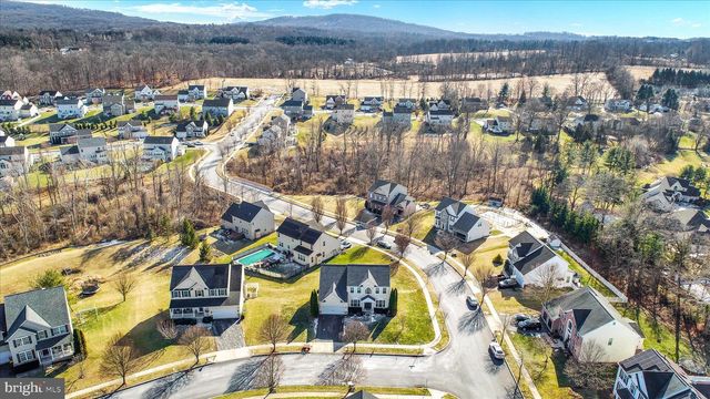 121 COBBLESTONE WAY, Dillsburg, PA 17019