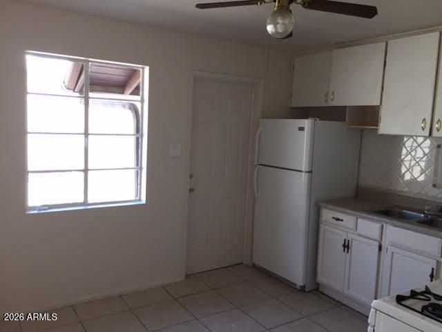 2730 E WILLETTA Street, Phoenix, AZ 85008
