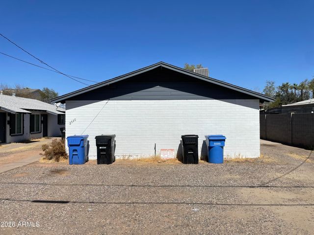 2730 E WILLETTA Street, Phoenix, AZ 85008