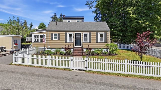 1 Juniper Ter, Dedham, MA 02026
