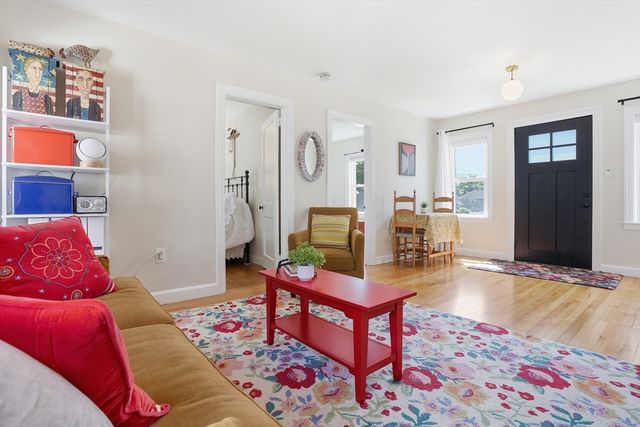 1 Juniper Ter, Dedham, MA 02026