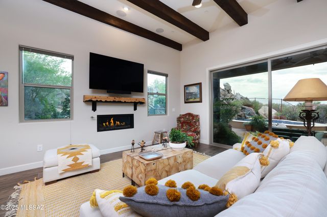 14334 N Mickelson Canyon Court, Oro Valley, AZ 85755