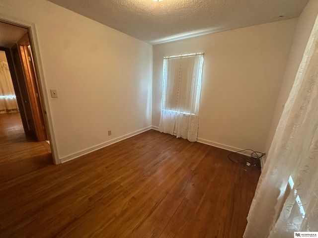 7752 Oakwood Street, Ralston, NE 68127