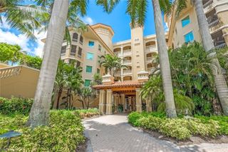 2728 Tiburon BLVD E A204, Naples, FL 34109